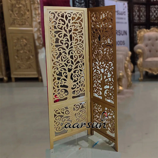 فاصل غرف ذهبي فاخر
(Fāṣil ḡuruf dhahabī fākhir)

This translates roughly to "Luxury Gold Room Divider".  It uses strong keywords ("فاصل غرف" - room divider, "ذهبي" - gold) and evokes a sense of luxury ("فاخر" - luxury).