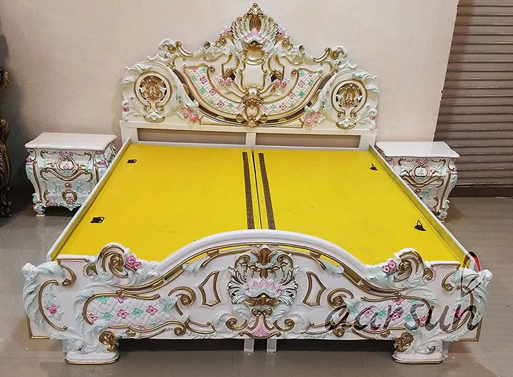 Victorian Style Bed - White Finish with Golden Highlights YT-128