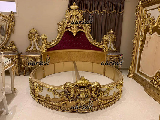 Victorian Carved Round Bed in Antique Gold Polish NT-005