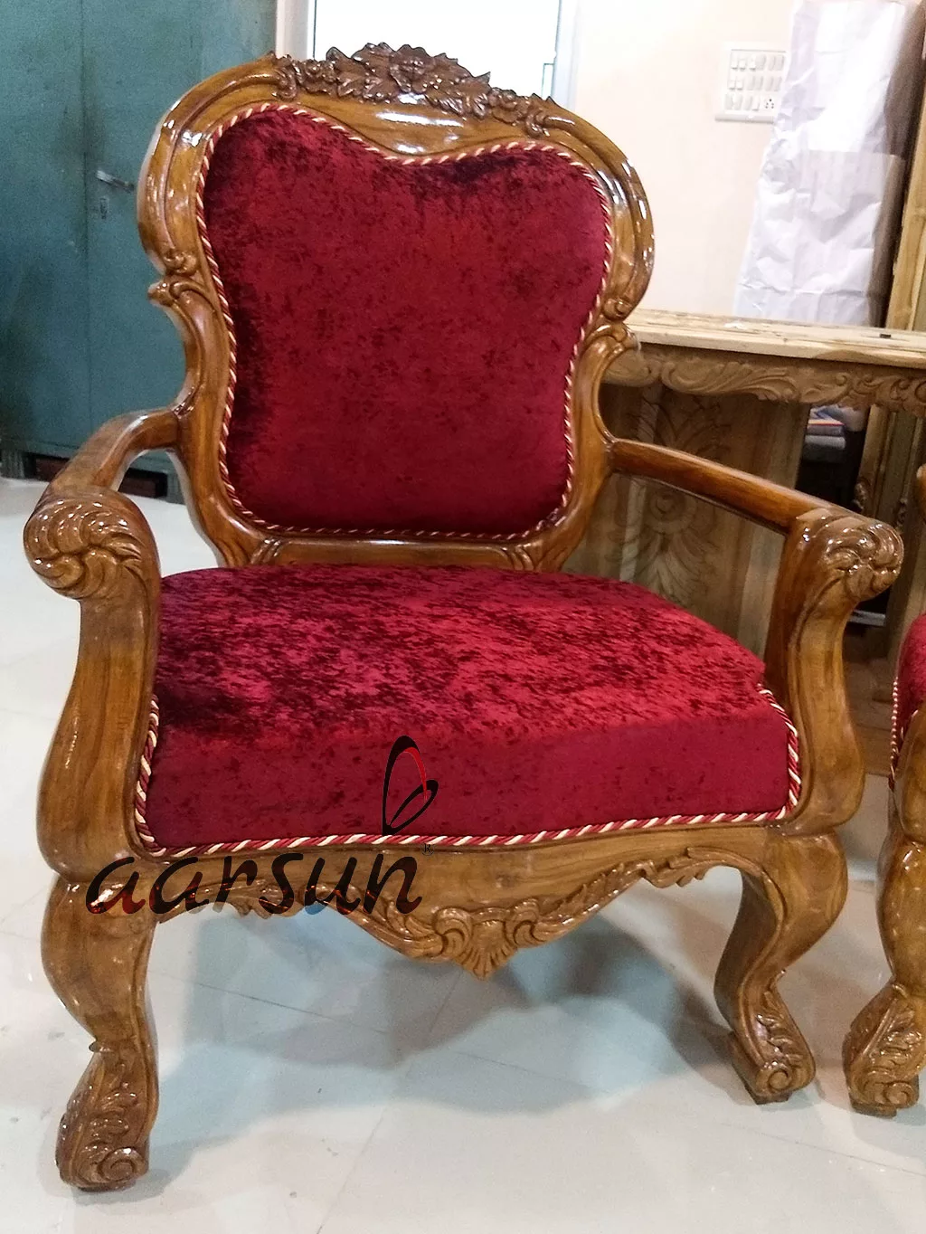 Carved spy dialer Sofa Set Living Room Furniture  2025