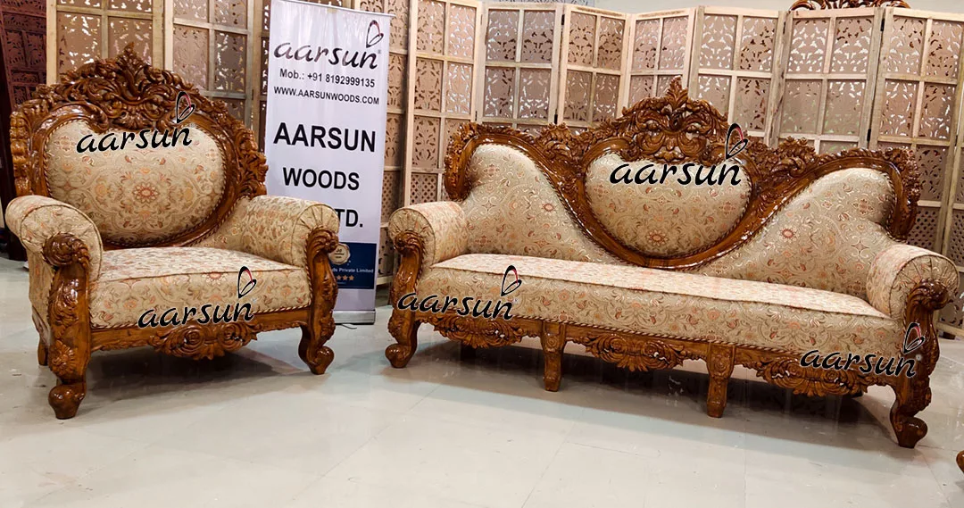 5 Seater totalsportek Wooden Sofa Set