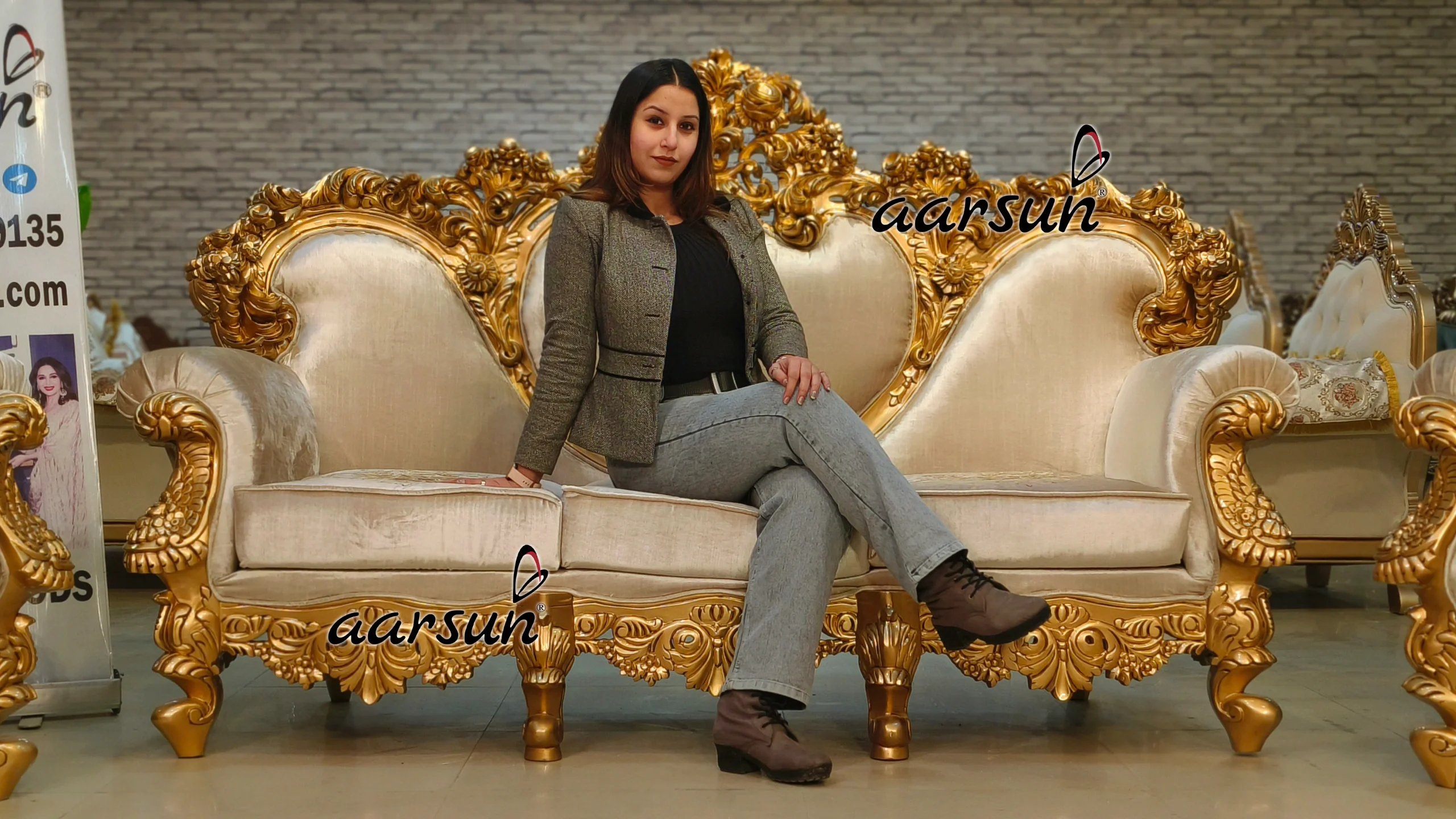 Antique manga4life Gold 5 Seater Sofa Set  2025