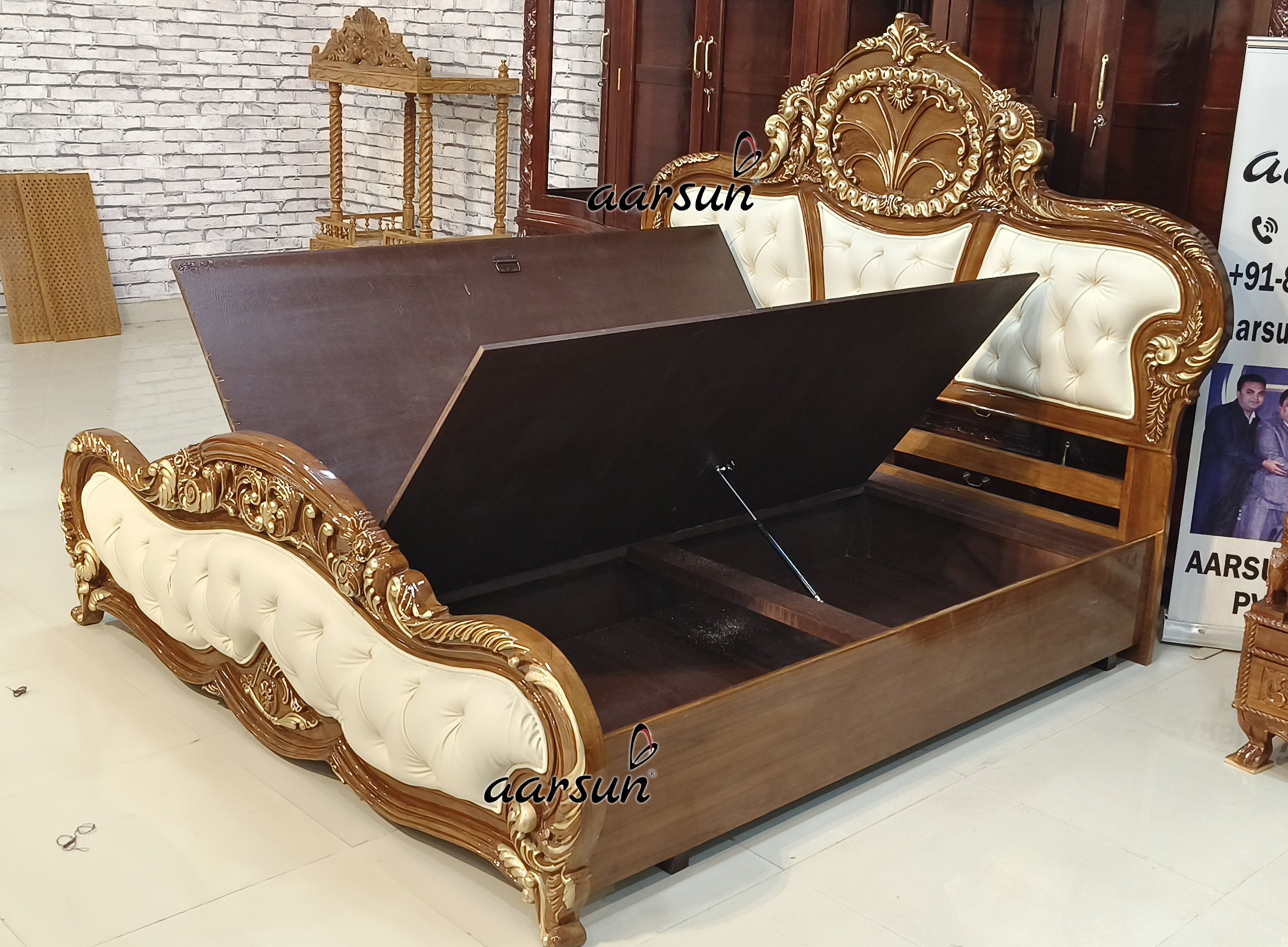 Handcrafted cheaptickets.com King Size Bed 2025