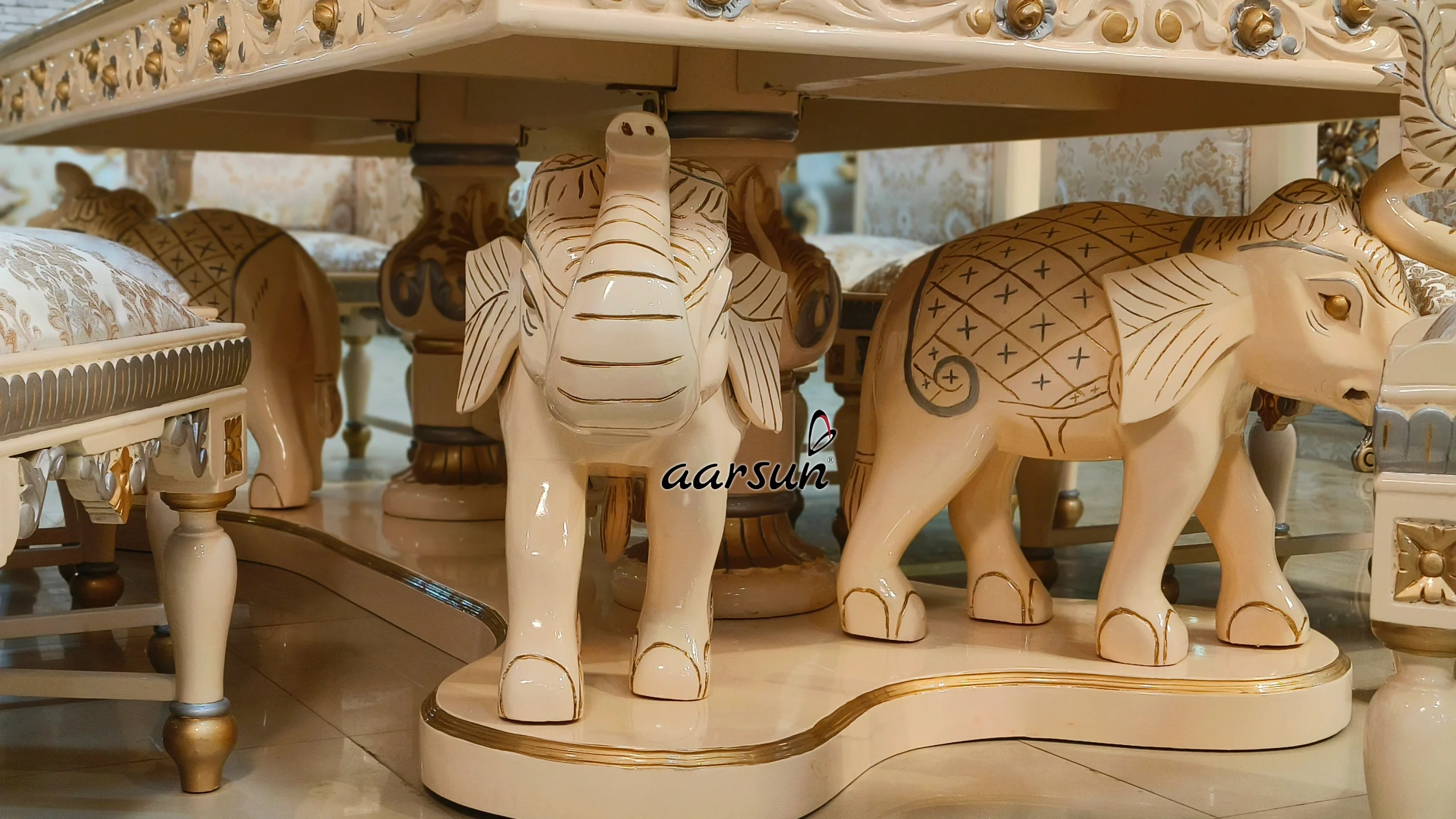 8 Seater Dining with rumble.com Elephant Base 2025