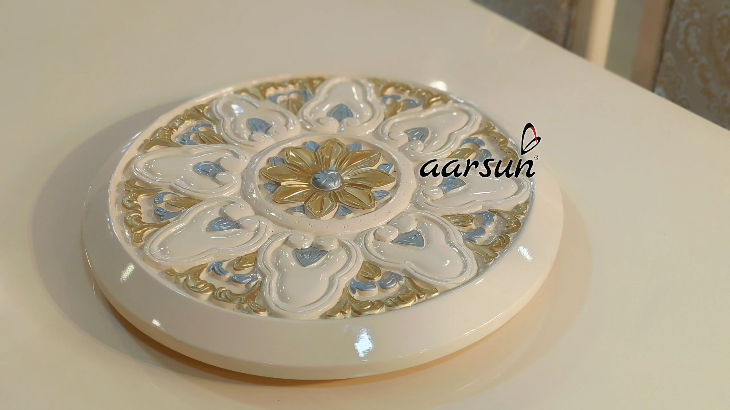 8 Seater Dining with rumble.com Elephant Base 2025