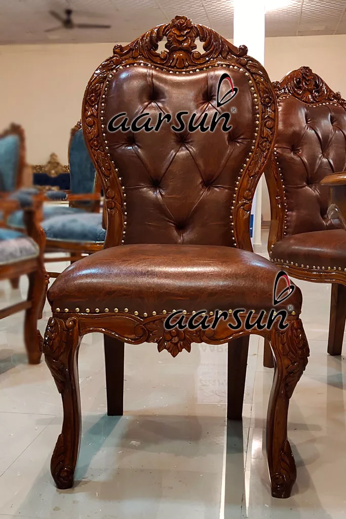 Carved   Dining Set in 6 Seater  2025