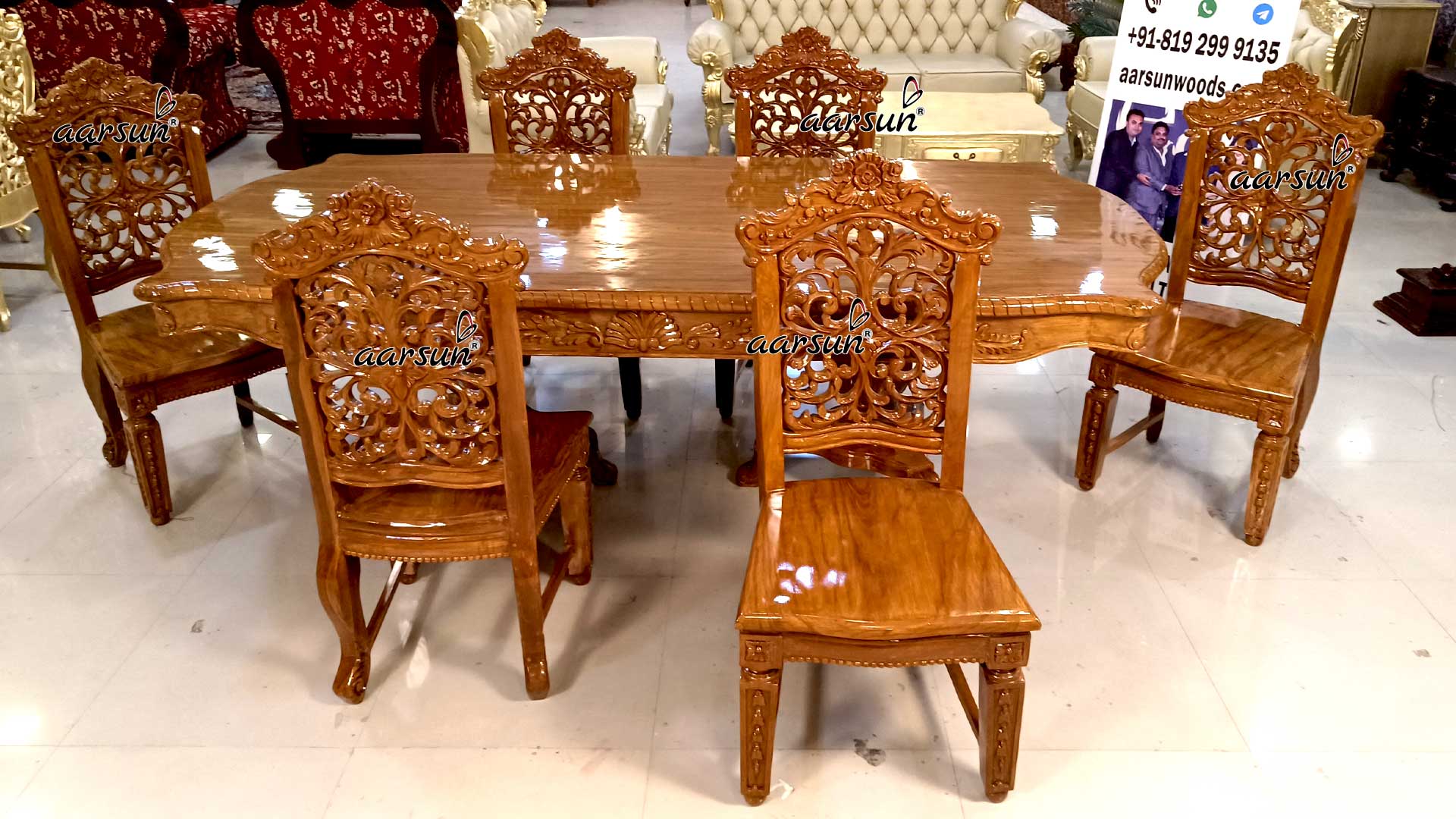 Classic  Wooden Dining Table Set  2025