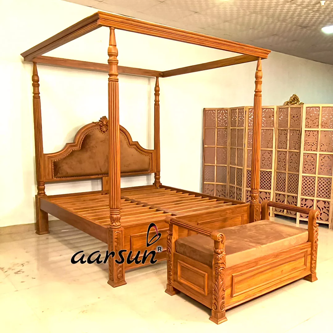 Classic omegleweb  Wood Poster Bed  2025