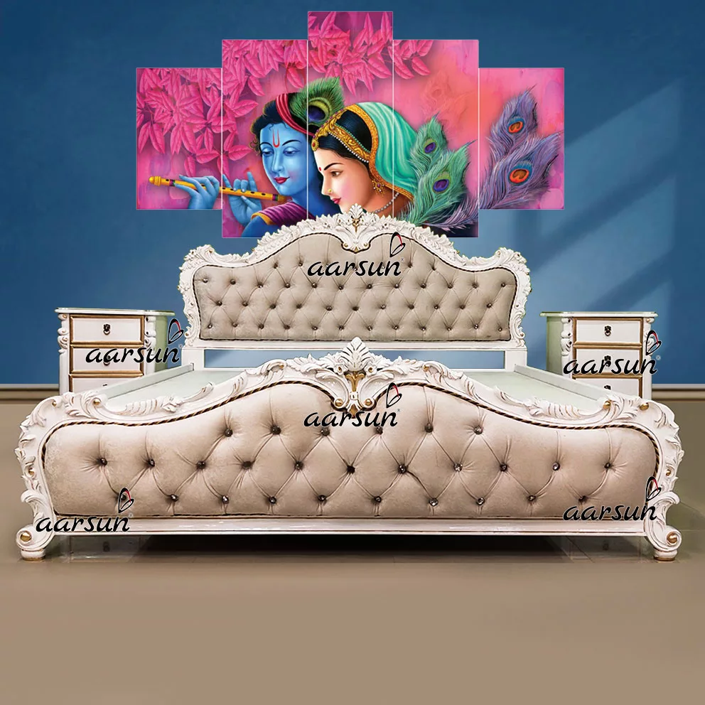 Italian 4chan.org Style Bed in White & Gold Paint 2025