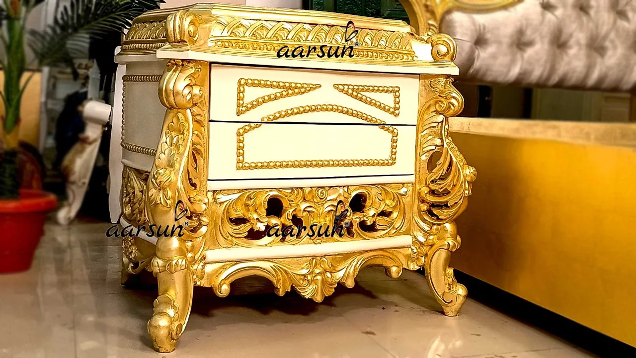 Luxurious pogo.com Bedroom Furniture in Gold 2025