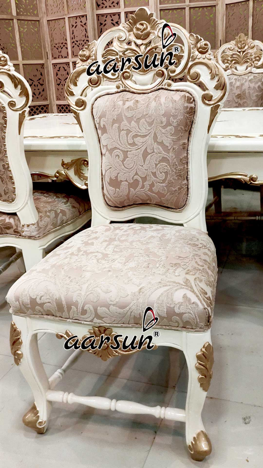 Dining neal.fun Set in White & Gold  2025