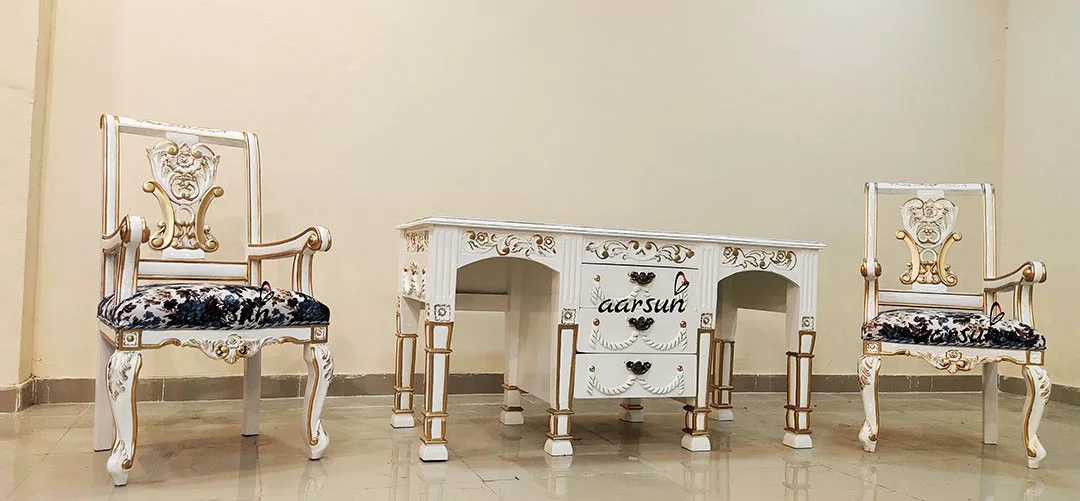 Royal breitbart.com Bedroom Set in White Polish  2025