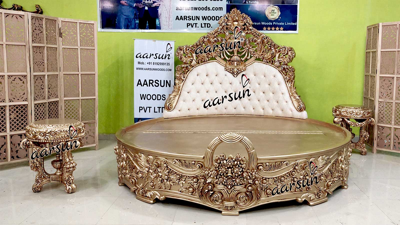 Royal quizlet.com Carved Round Bed in Antique Gold 2025