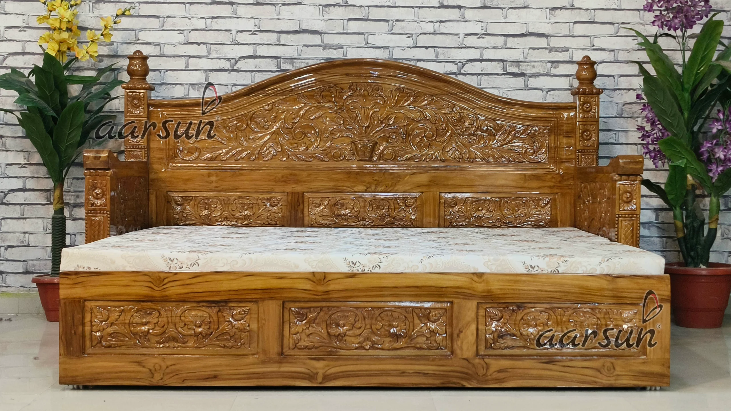 Transform soapertv your space with this modern sofa cum bed 2025