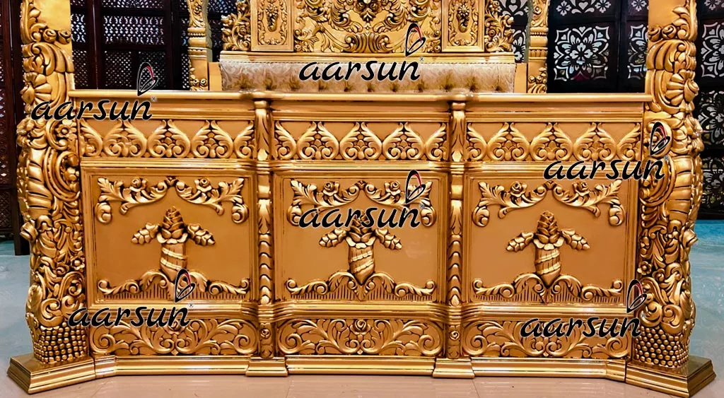 Truly mrworldpremiere  Majestic Poster Bed in Solid Wood 2025