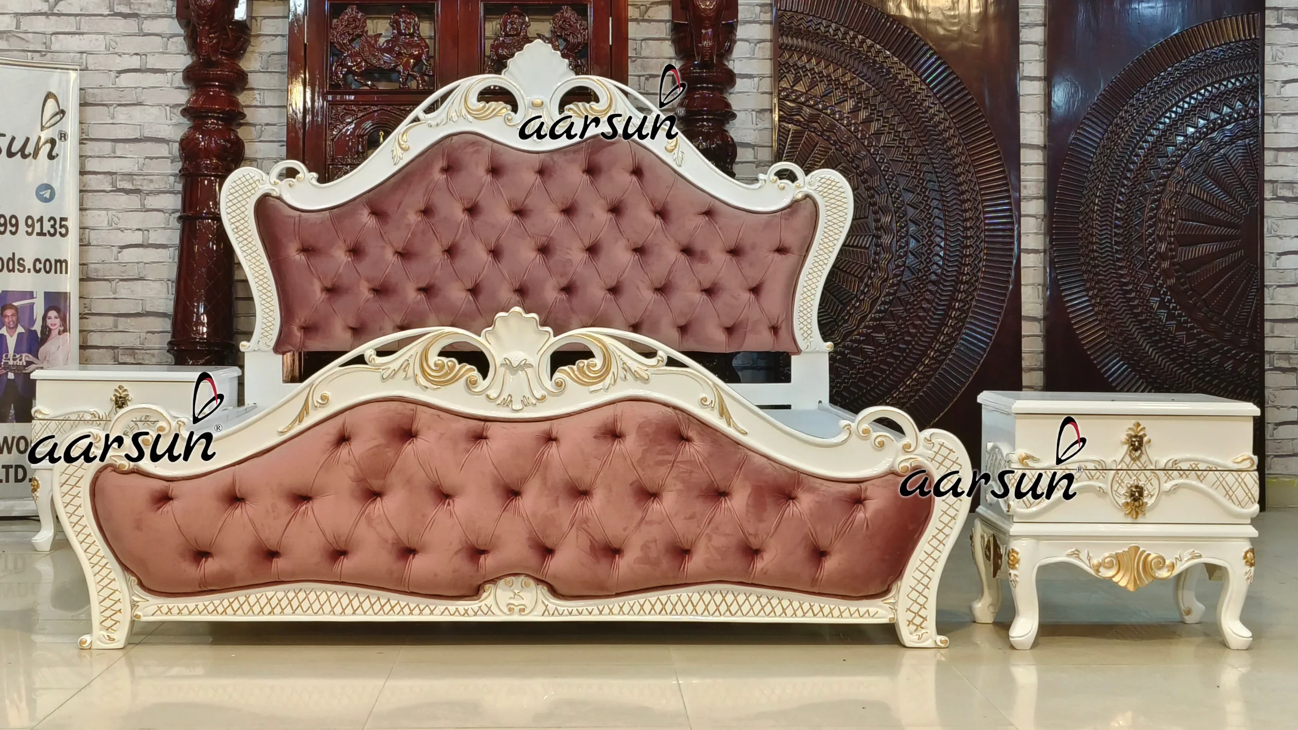 Royal hdtoday.tv Wooden Bed 2025