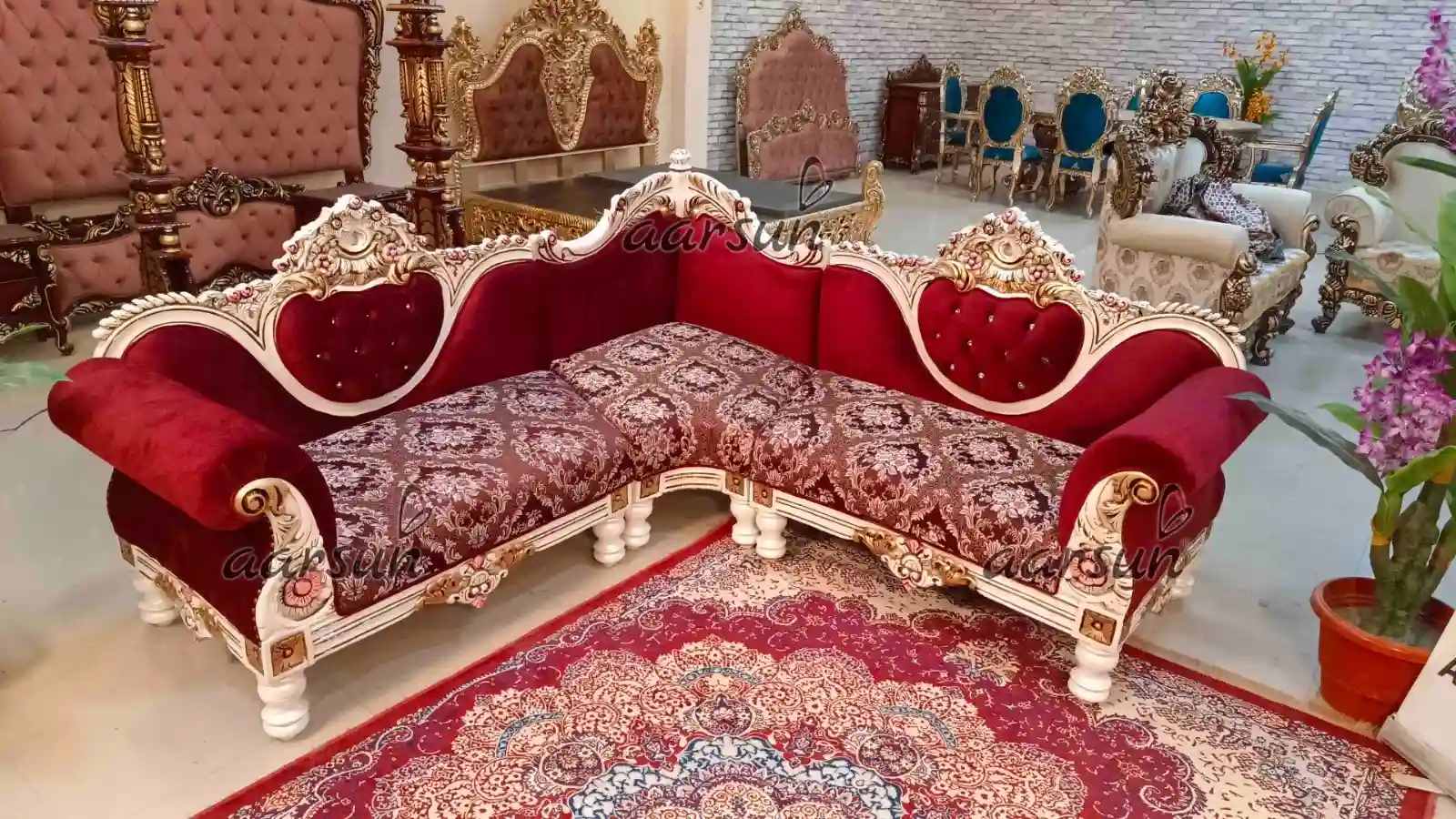 Royal xresolver Sectional Sofa in Red 2025