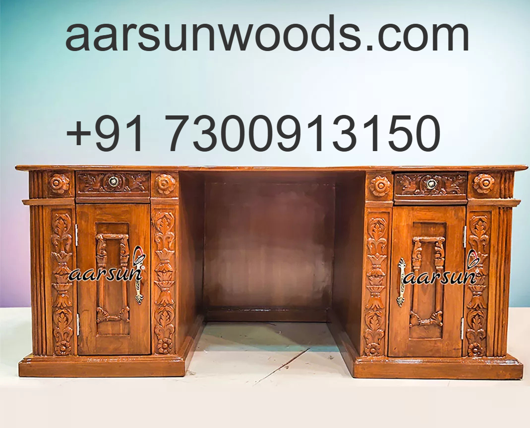 A Desk Through Time Iconic Antique Office Table Styles  2025
