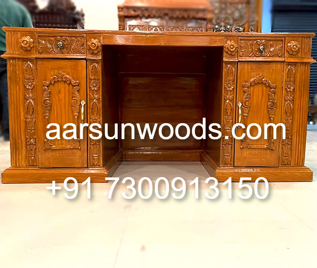 A Desk Through Time Iconic Antique Office Table Styles  2025