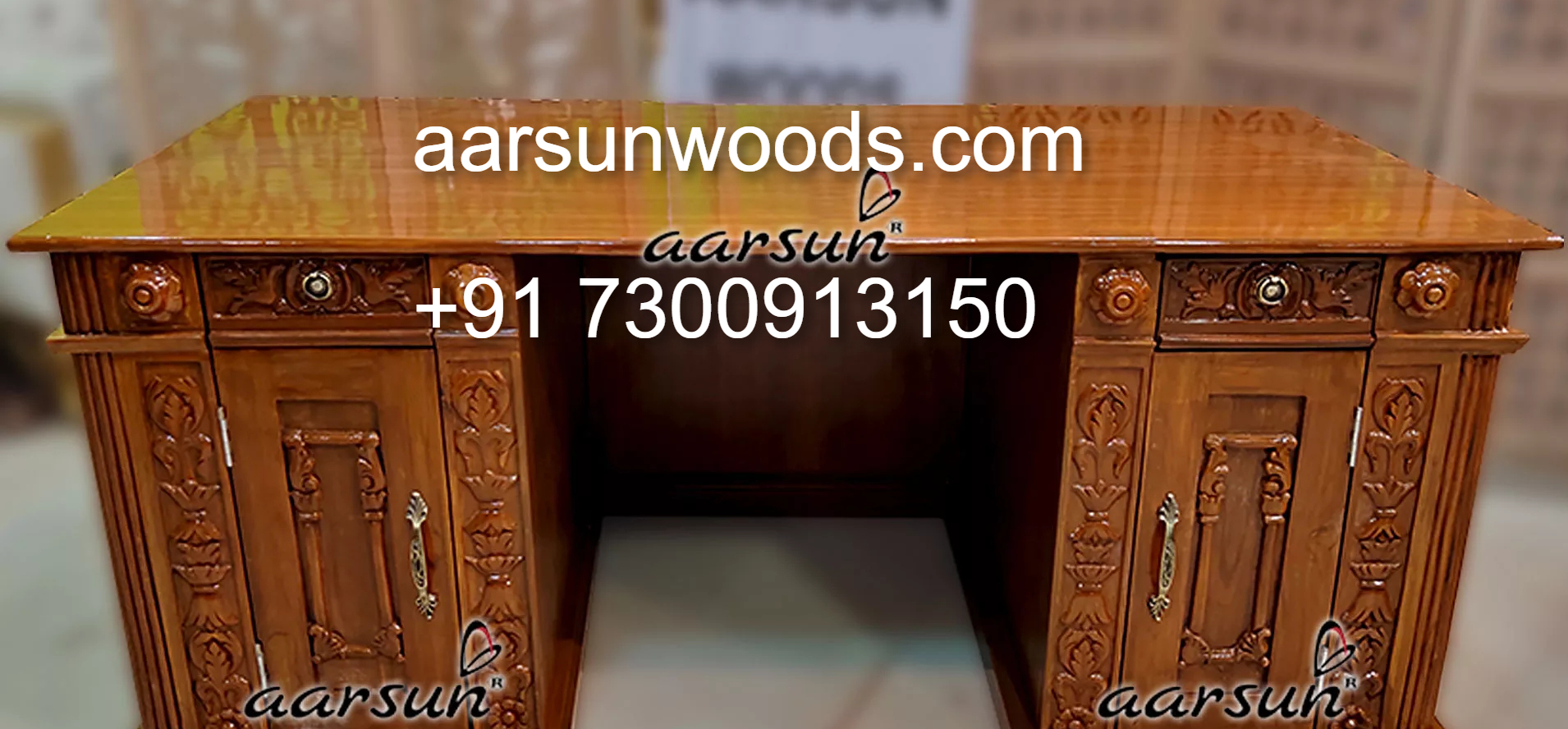 A Desk Through Time Iconic Antique Office Table Styles  2025