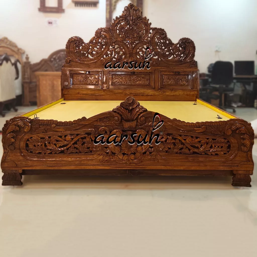 Luxury Solid Wood Bed Natural Handcrafted Design 2025